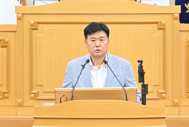 파주시의회 이익선 의원 5분 자유발언…  '봉서산 등산로 생태터널 설치 및 둘레길 조성을 통한  시민 건강증진과 지역경제 활성화' 제안