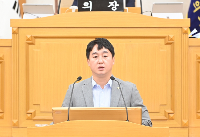 파주시의회 손성익 의원, 5분 자유발언  “파주 LG디스플레이 투자,  지역 경제 활성화와 동반 성장의 마중물로 삼아야”   